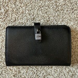 Like New Michael Kors Wallet